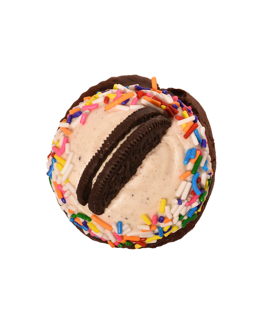 Birthday Cake Cookies & Cream Cupcake