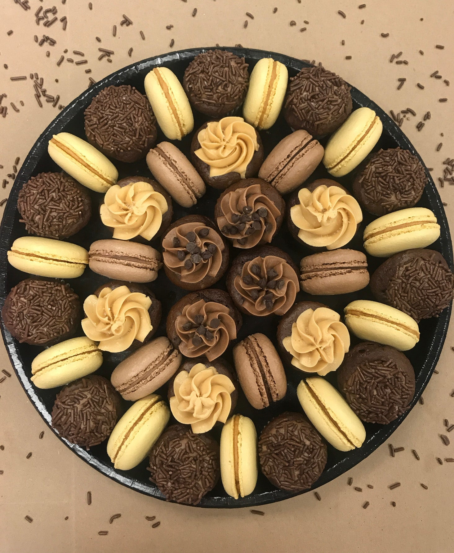 Chocolate Caramel Party Tray – Kelsey Elizabeth Cakes