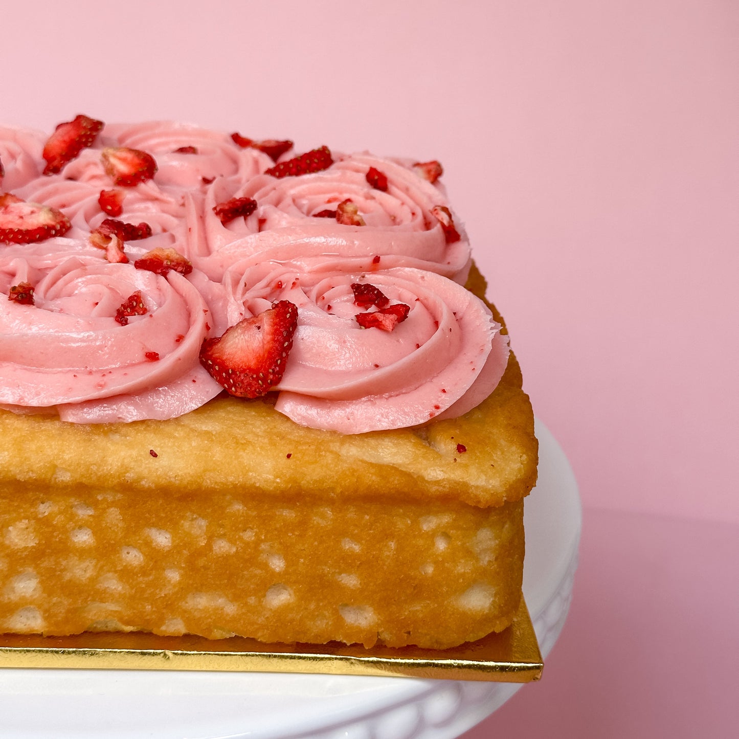 Vanilla Strawberry Snack Cake