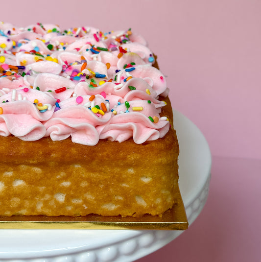 Classic Vanilla Snack Cake