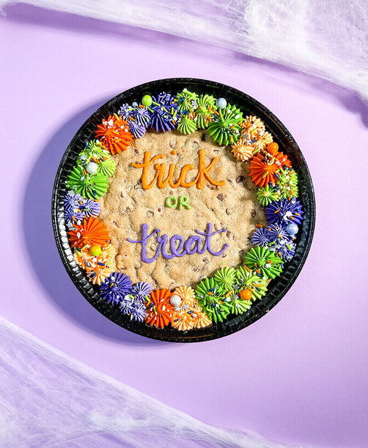 Trick-or-Treat Cookie Cake