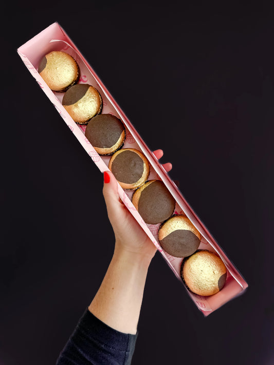 Eclipse Macaron Box
