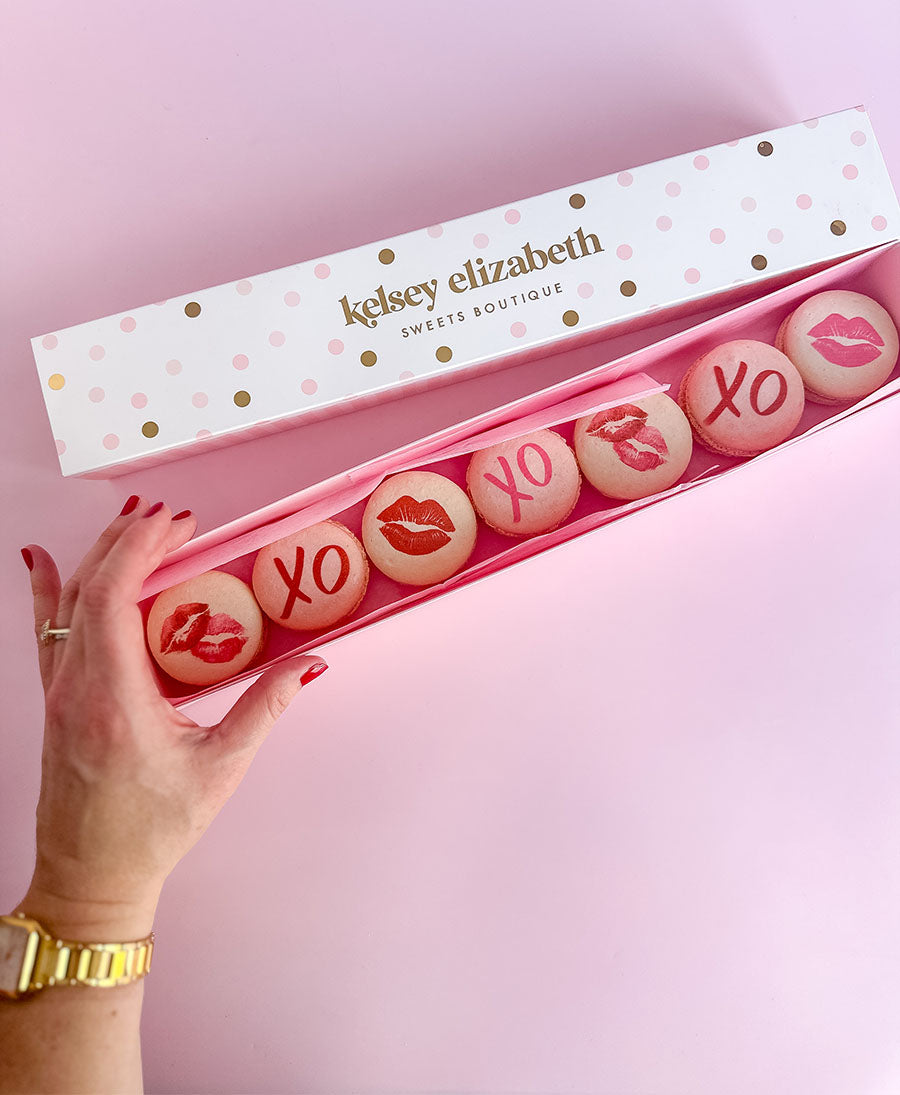 Kiss Kiss Macarons